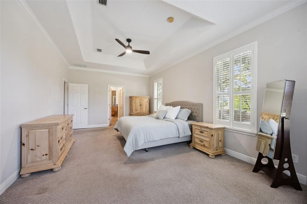 For Sale: $650,000 (5 beds, 4 baths, 3763 Square Feet)