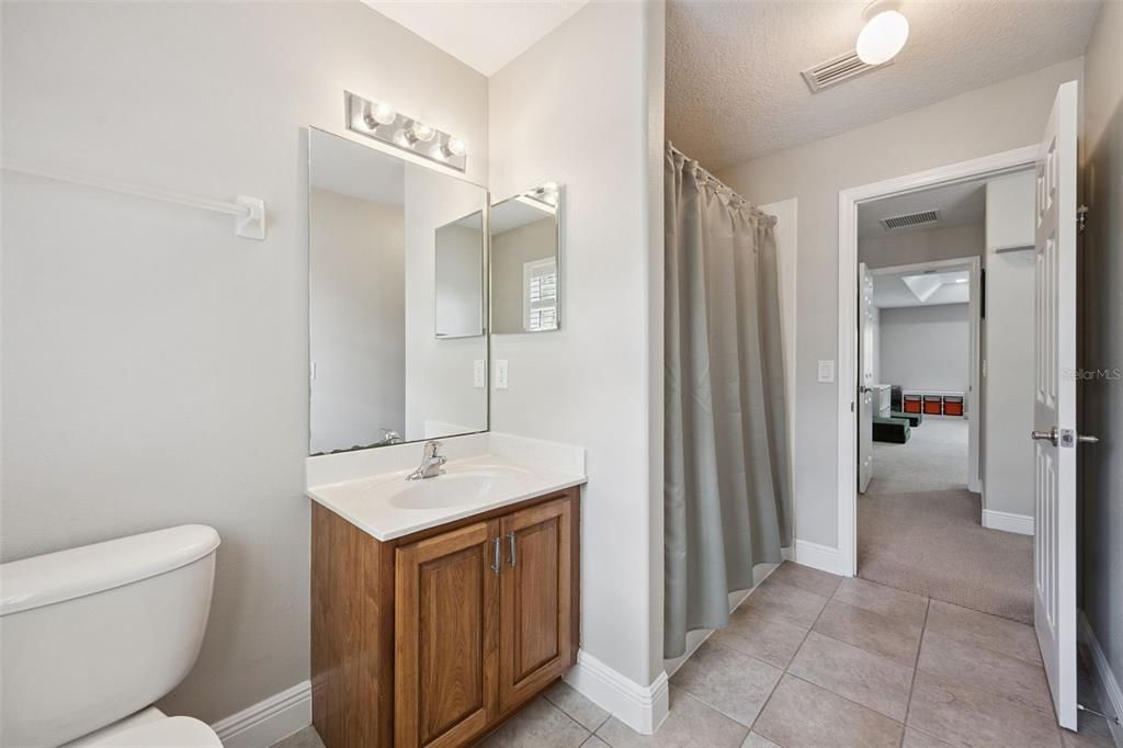 For Sale: $650,000 (5 beds, 4 baths, 3763 Square Feet)