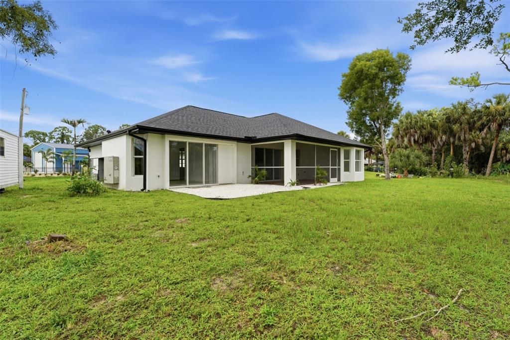 For Sale: $339,900 (3 beds, 2 baths, 1590 Square Feet)