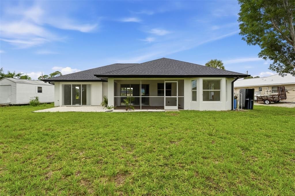For Sale: $339,900 (3 beds, 2 baths, 1590 Square Feet)