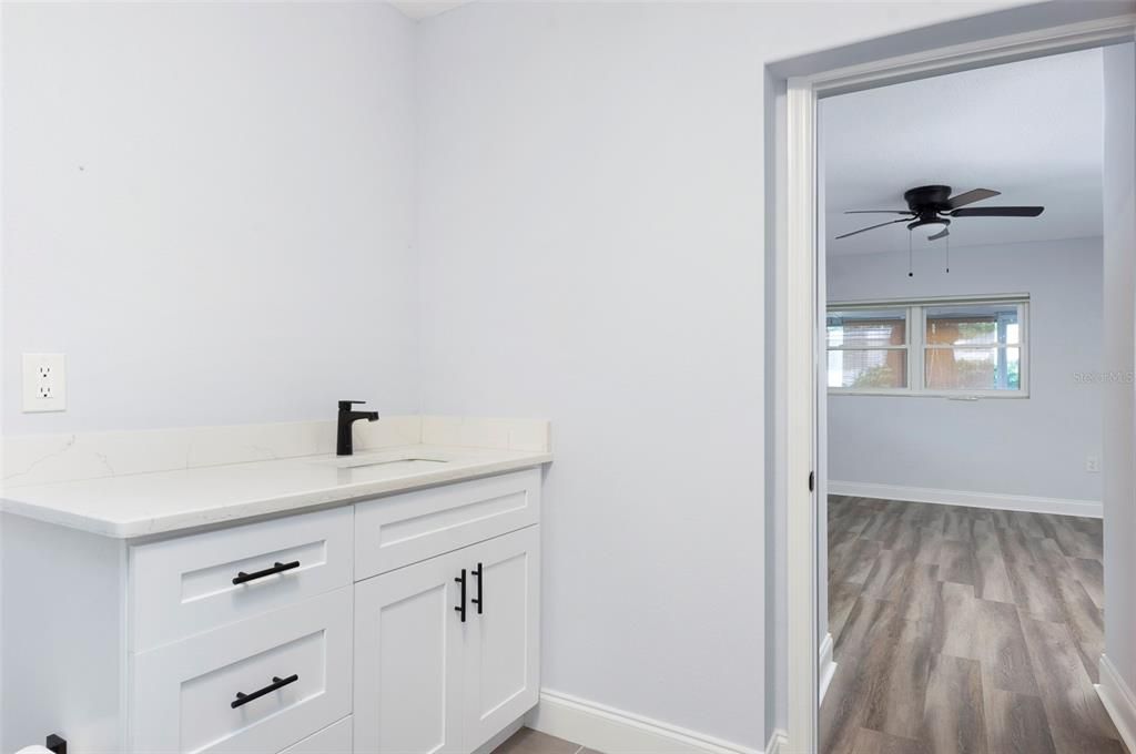 En Venta: $429,000 (3 camas, 2 baños, 1580 Pies cuadrados)