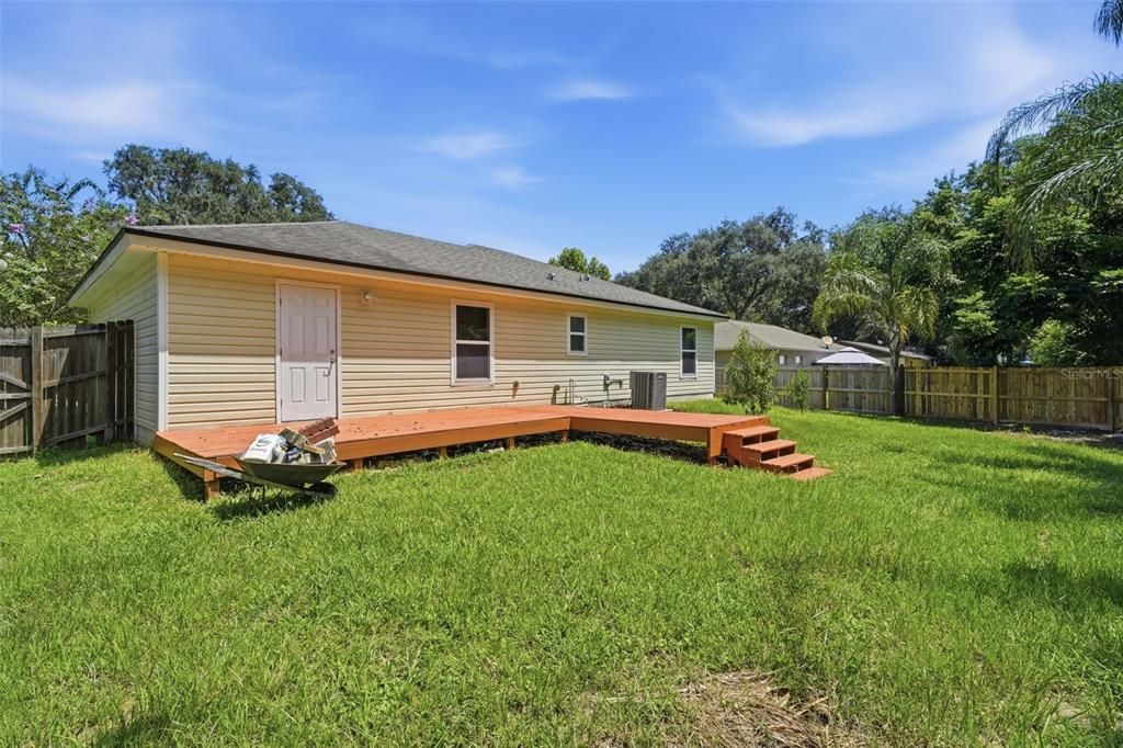 Activo con contrato: $267,000 (3 camas, 2 baños, 1098 Pies cuadrados)