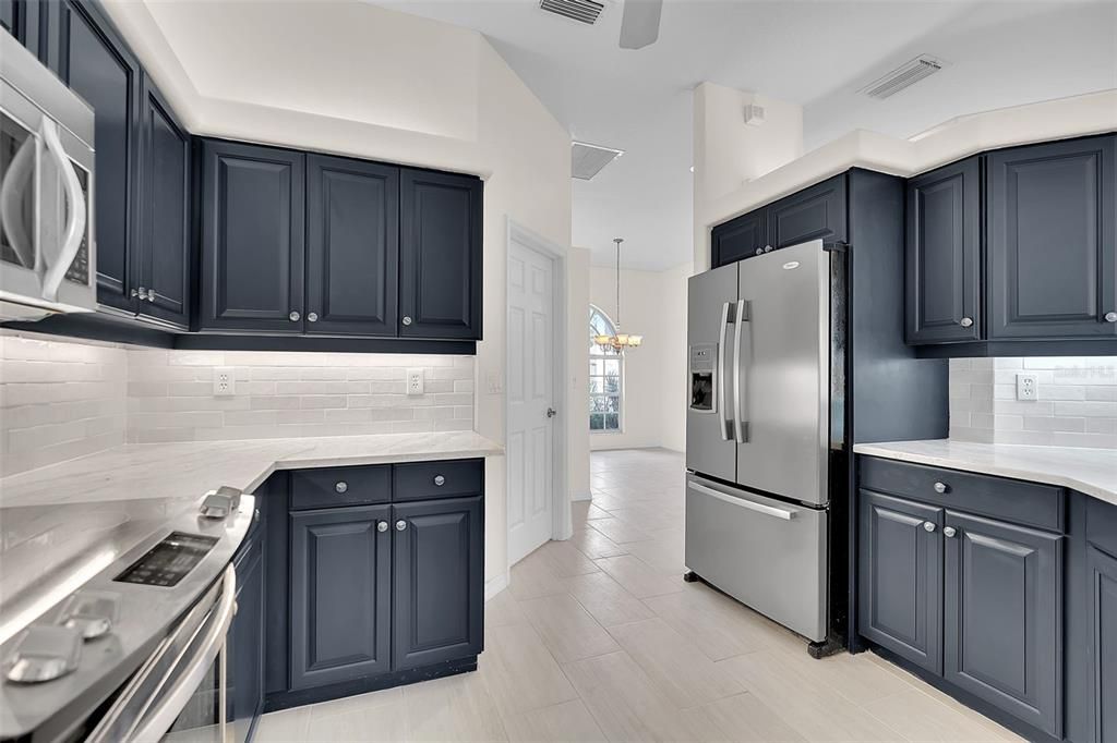 For Sale: $557,000 (3 beds, 2 baths, 1932 Square Feet)