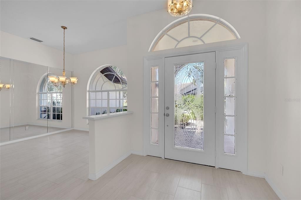 For Sale: $557,000 (3 beds, 2 baths, 1932 Square Feet)