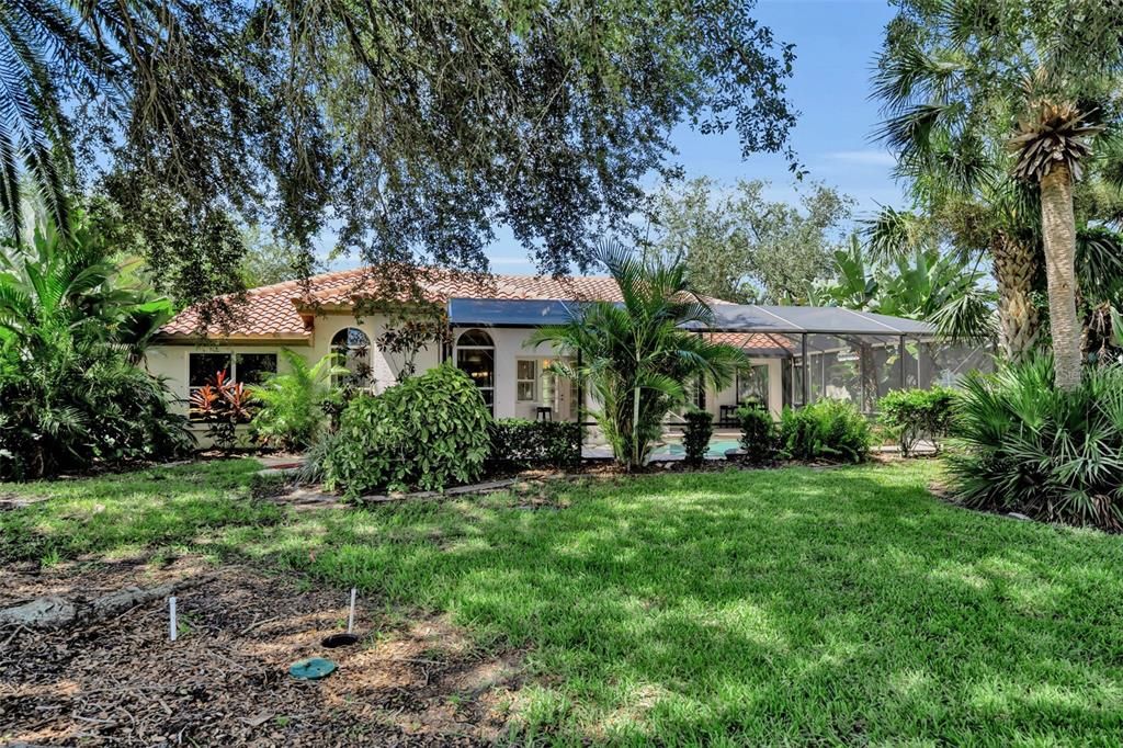 For Sale: $557,000 (3 beds, 2 baths, 1932 Square Feet)