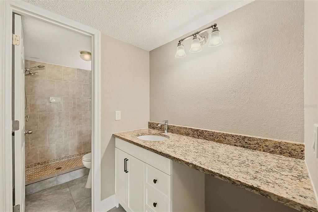 For Sale: $140,000 (2 beds, 2 baths, 1255 Square Feet)