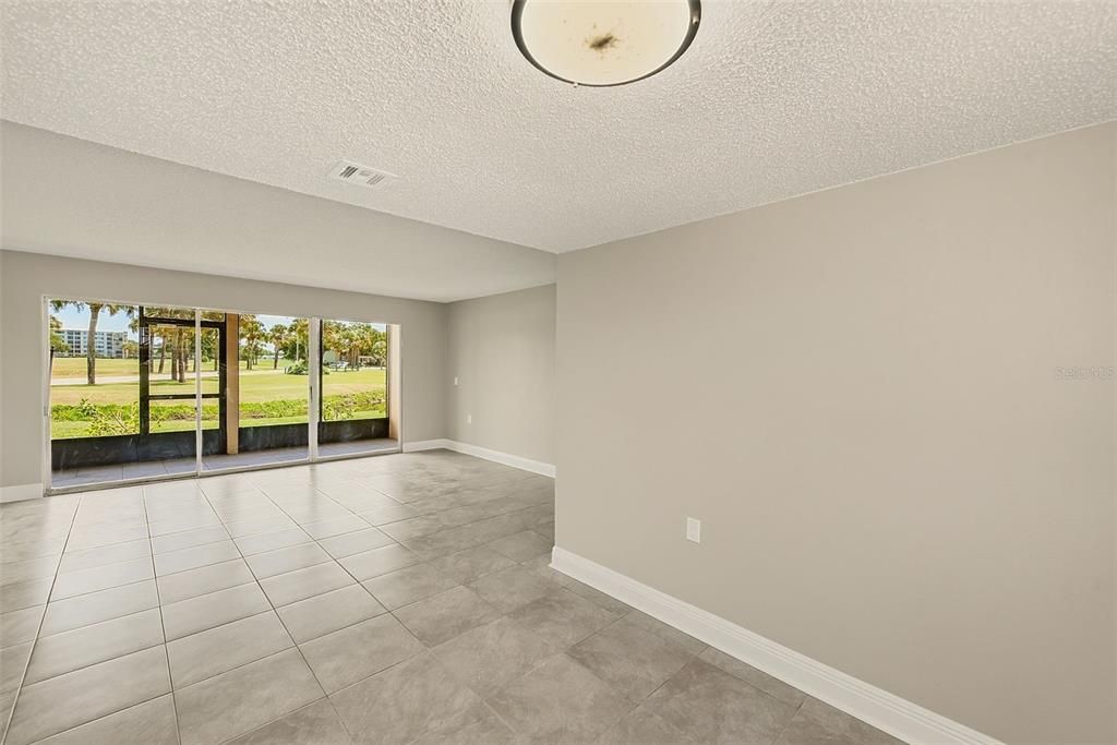 For Sale: $140,000 (2 beds, 2 baths, 1255 Square Feet)