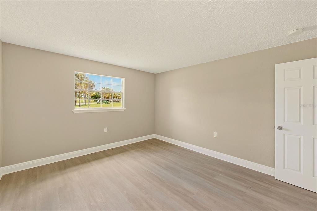 For Sale: $140,000 (2 beds, 2 baths, 1255 Square Feet)