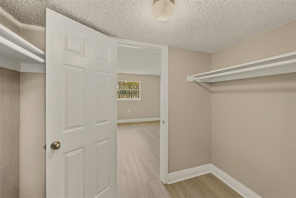 For Sale: $140,000 (2 beds, 2 baths, 1255 Square Feet)