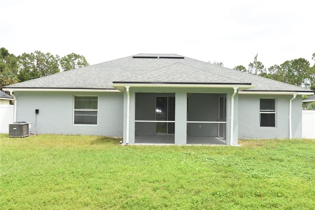 For Rent: $2,000 (4 beds, 2 baths, 1665 Square Feet)