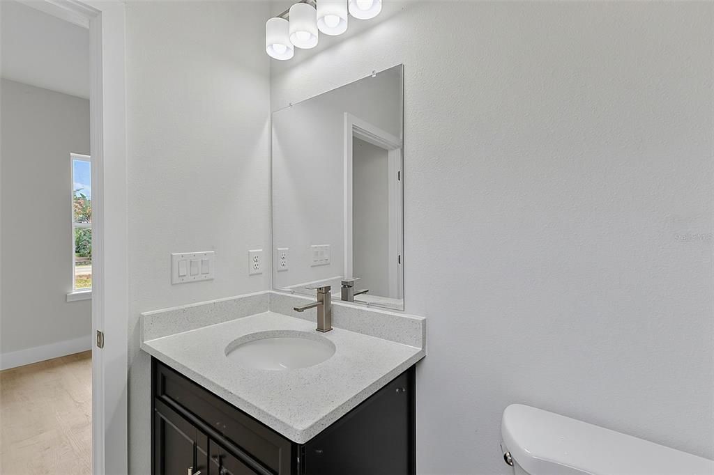 For Sale: $419,900 (4 beds, 4 baths, 2100 Square Feet)