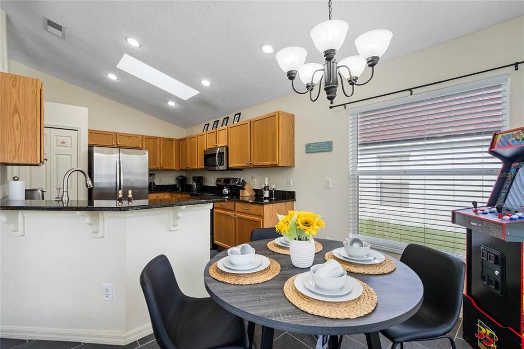 En Venta: $485,000 (4 camas, 3 baños, 1760 Pies cuadrados)