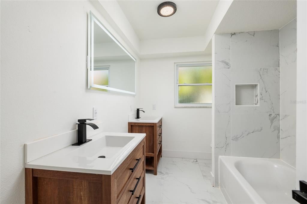 : $899,900 (3 camas, 2 baños, 1689 Pies cuadrados)