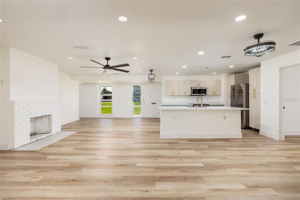: $899,900 (3 camas, 2 baños, 1689 Pies cuadrados)