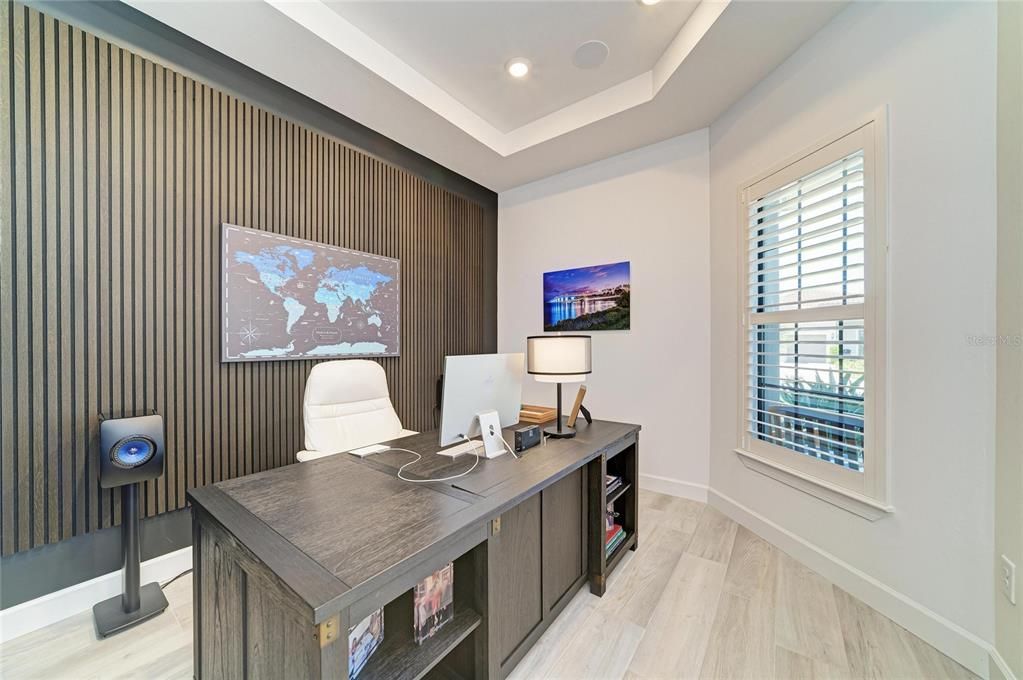 For Sale: $1,350,000 (3 beds, 3 baths, 2857 Square Feet)