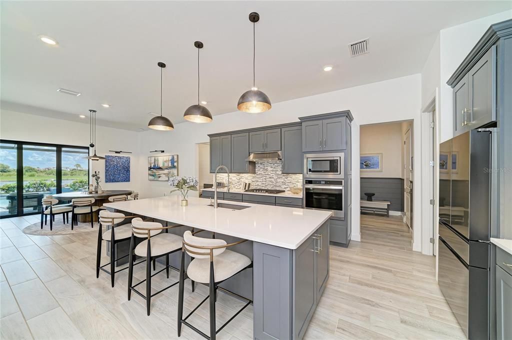 For Sale: $1,350,000 (3 beds, 3 baths, 2857 Square Feet)