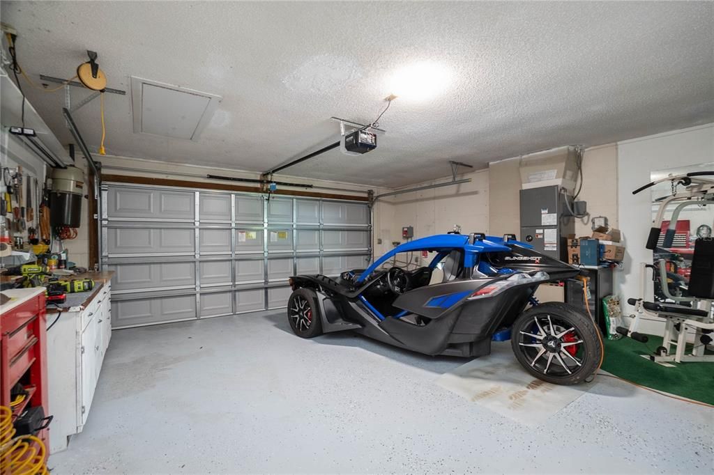 For Sale: $748,000 (3 beds, 3 baths, 2400 Square Feet)