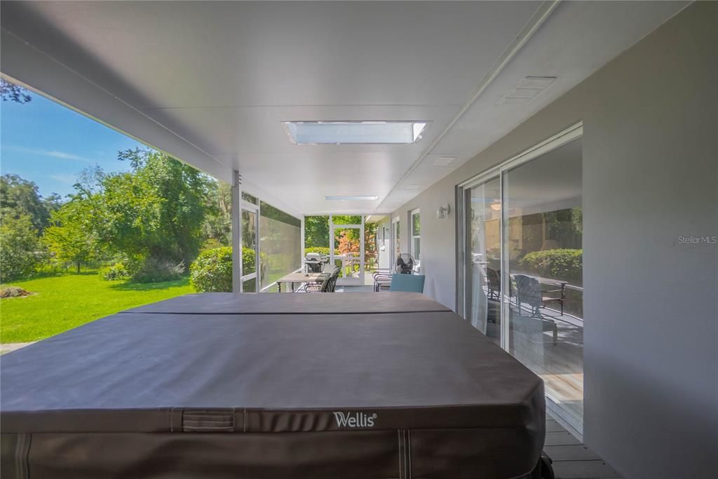 For Sale: $748,000 (3 beds, 3 baths, 2400 Square Feet)