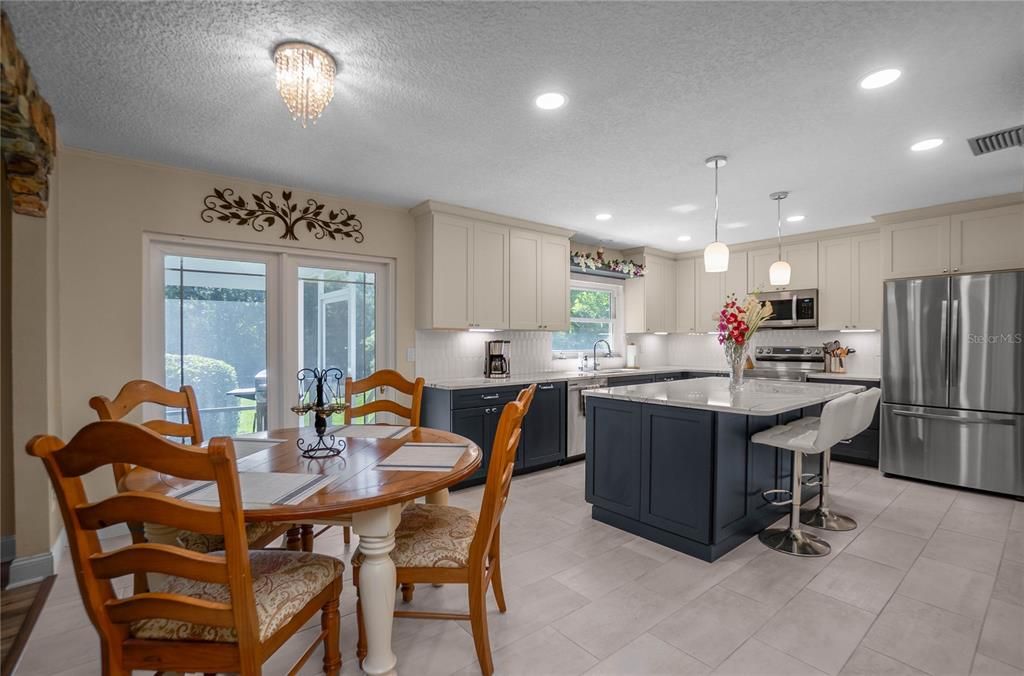 For Sale: $748,000 (3 beds, 3 baths, 2400 Square Feet)