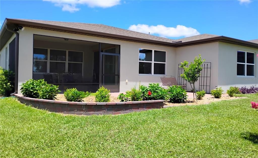 For Sale: $475,000 (3 beds, 2 baths, 2087 Square Feet)