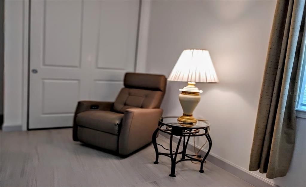For Sale: $475,000 (3 beds, 2 baths, 2087 Square Feet)