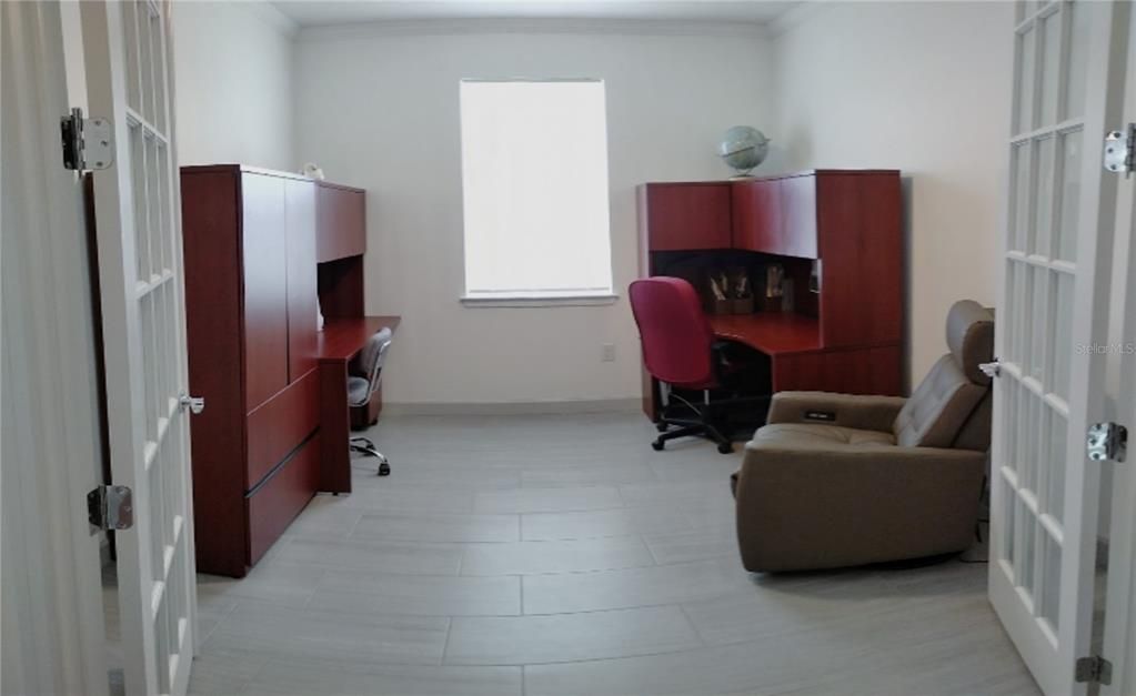 For Sale: $475,000 (3 beds, 2 baths, 2087 Square Feet)