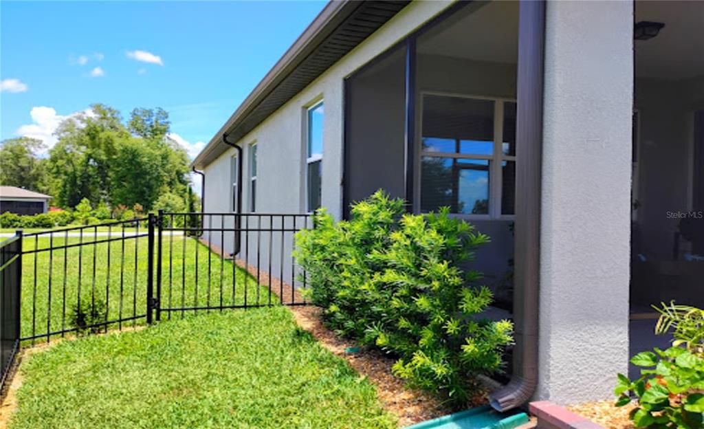 For Sale: $475,000 (3 beds, 2 baths, 2087 Square Feet)