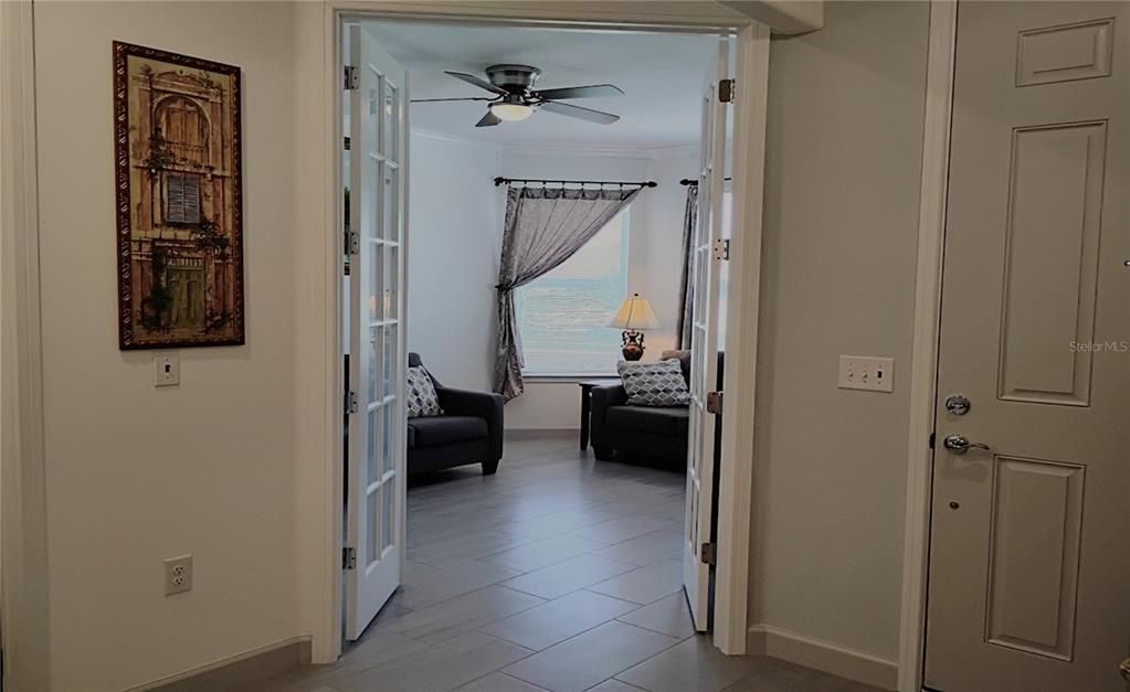 For Sale: $475,000 (3 beds, 2 baths, 2087 Square Feet)