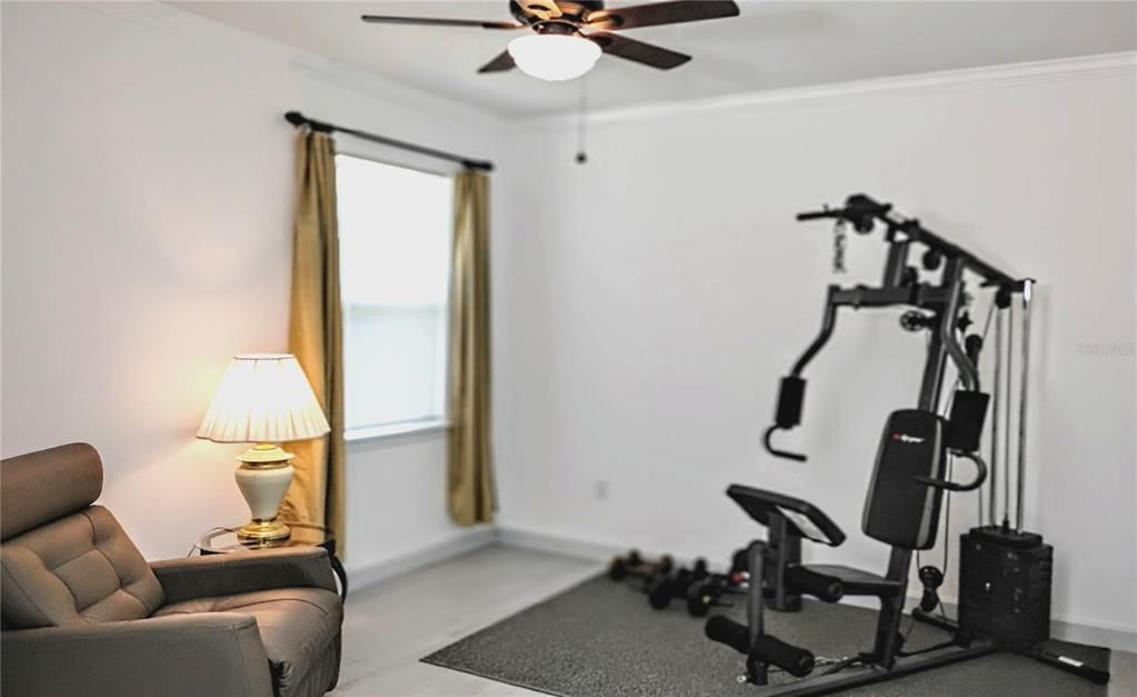 For Sale: $475,000 (3 beds, 2 baths, 2087 Square Feet)