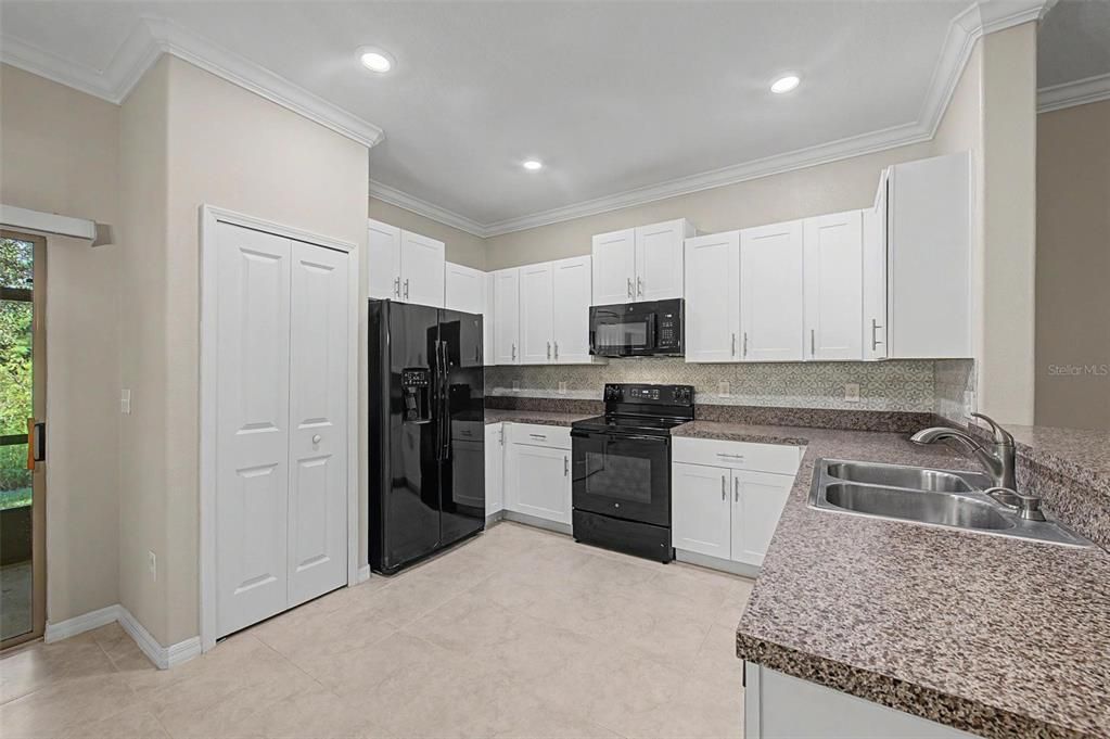 En Venta: $285,000 (2 camas, 2 baños, 1513 Pies cuadrados)