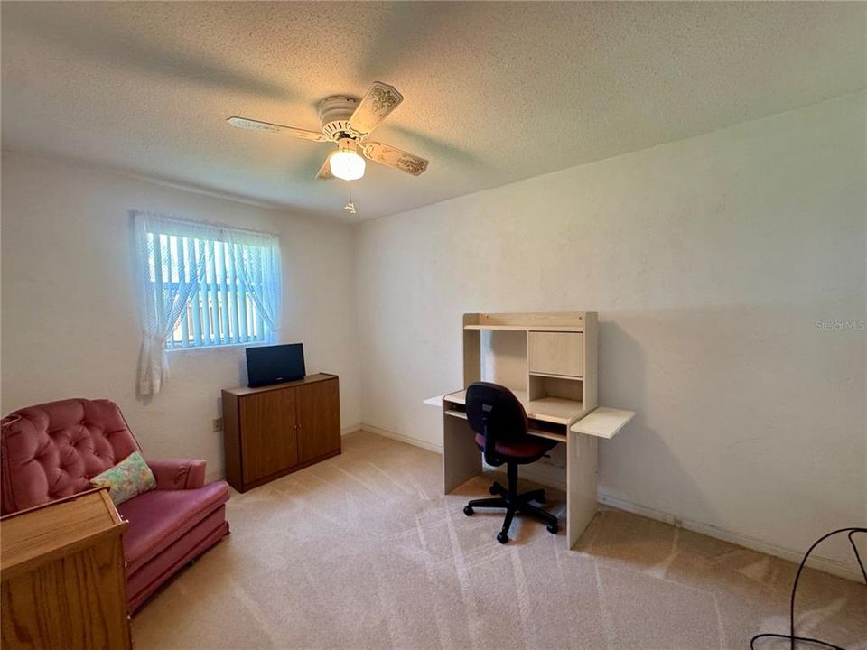 For Sale: $265,000 (3 beds, 2 baths, 1465 Square Feet)
