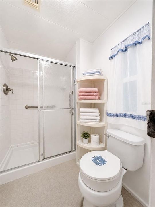 For Sale: $159,900 (2 beds, 2 baths, 960 Square Feet)