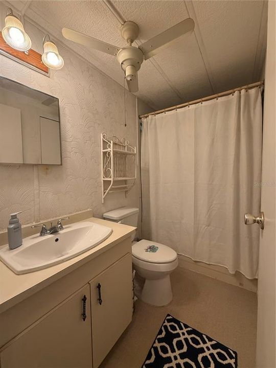 For Sale: $159,900 (2 beds, 2 baths, 960 Square Feet)