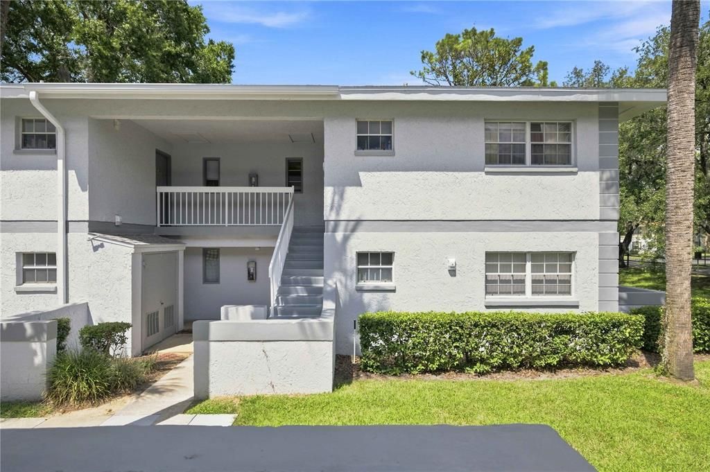 For Sale: $114,000 (2 beds, 2 baths, 837 Square Feet)