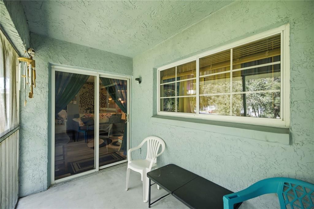 For Sale: $114,000 (2 beds, 2 baths, 837 Square Feet)