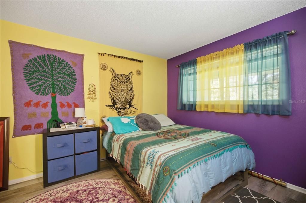 For Sale: $114,000 (2 beds, 2 baths, 837 Square Feet)