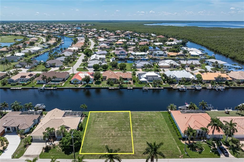 For Sale: $499,900 (0.22 acres)