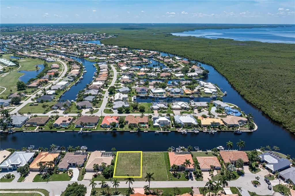 For Sale: $499,900 (0.22 acres)
