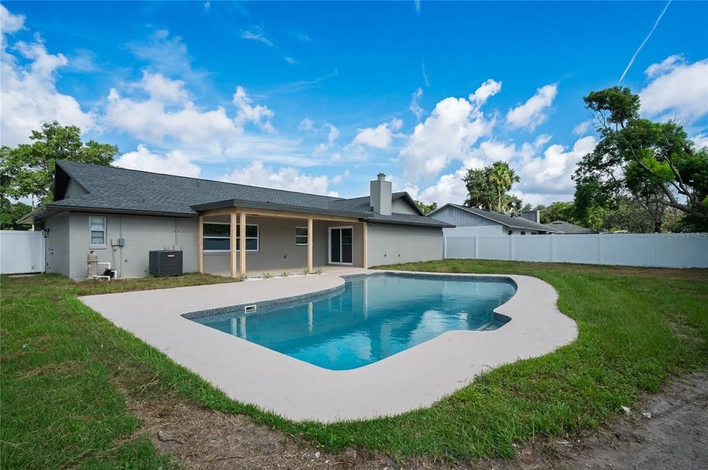 For Sale: $589,900 (4 beds, 2 baths, 1898 Square Feet)