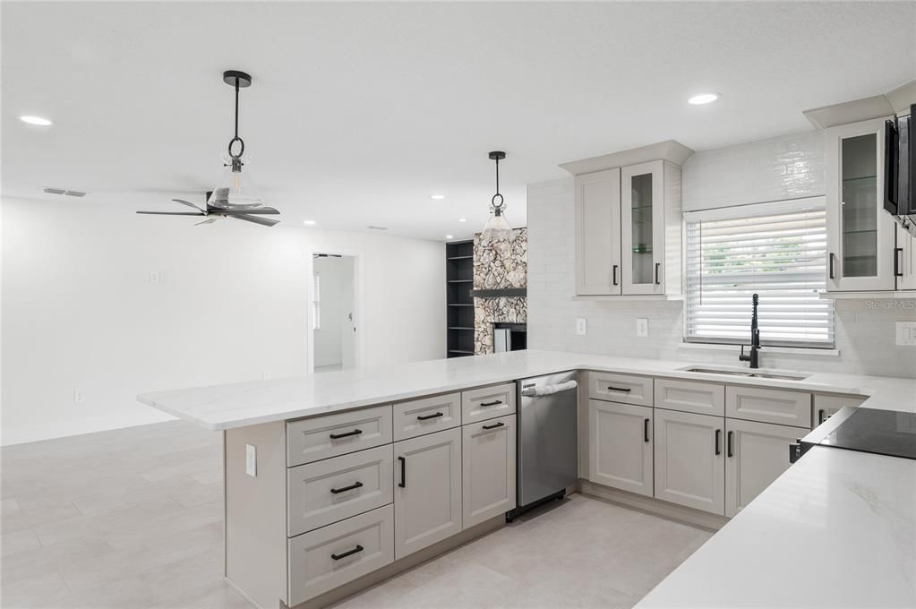 For Sale: $589,900 (4 beds, 2 baths, 1898 Square Feet)