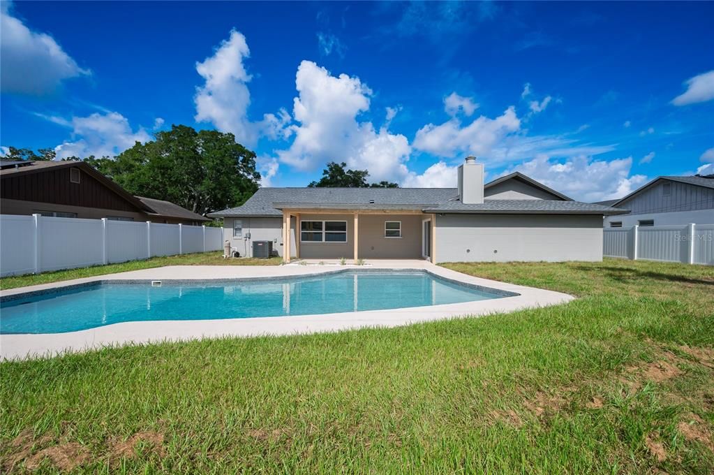 For Sale: $589,900 (4 beds, 2 baths, 1898 Square Feet)