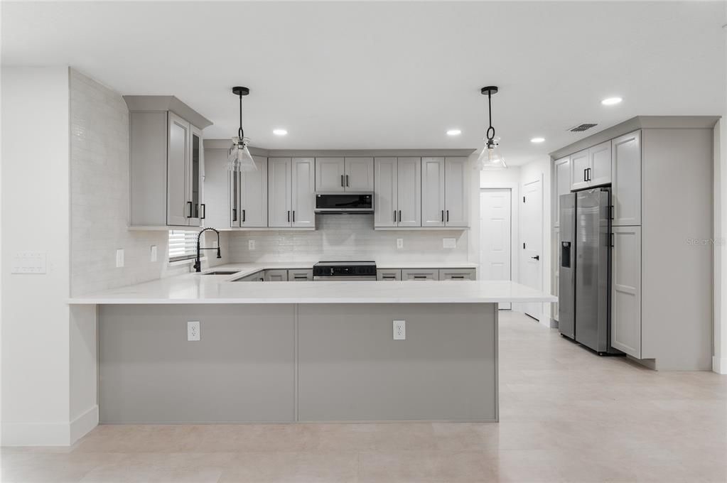 For Sale: $589,900 (4 beds, 2 baths, 1898 Square Feet)