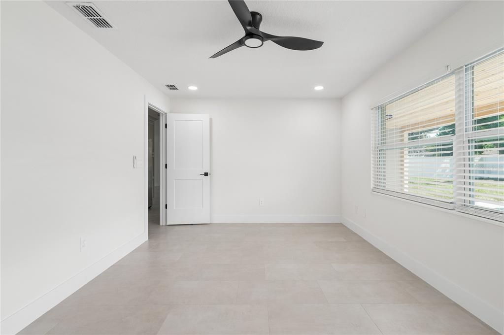 For Sale: $589,900 (4 beds, 2 baths, 1898 Square Feet)