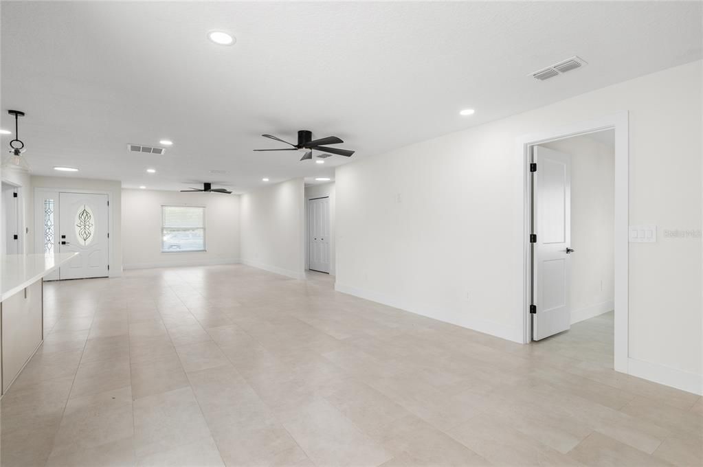 For Sale: $589,900 (4 beds, 2 baths, 1898 Square Feet)