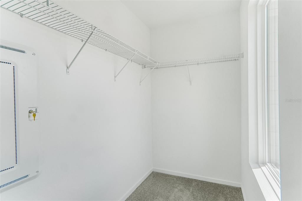 En Renta: $2,200 (3 camas, 2 baños, 1423 Pies cuadrados)