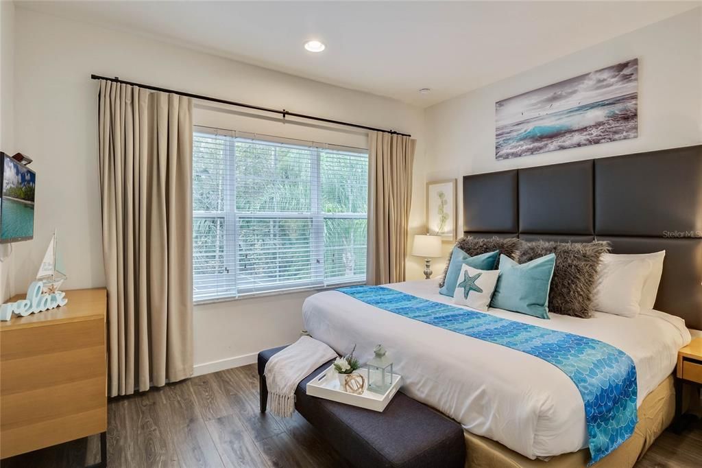 For Sale: $330,000 (3 beds, 2 baths, 1474 Square Feet)