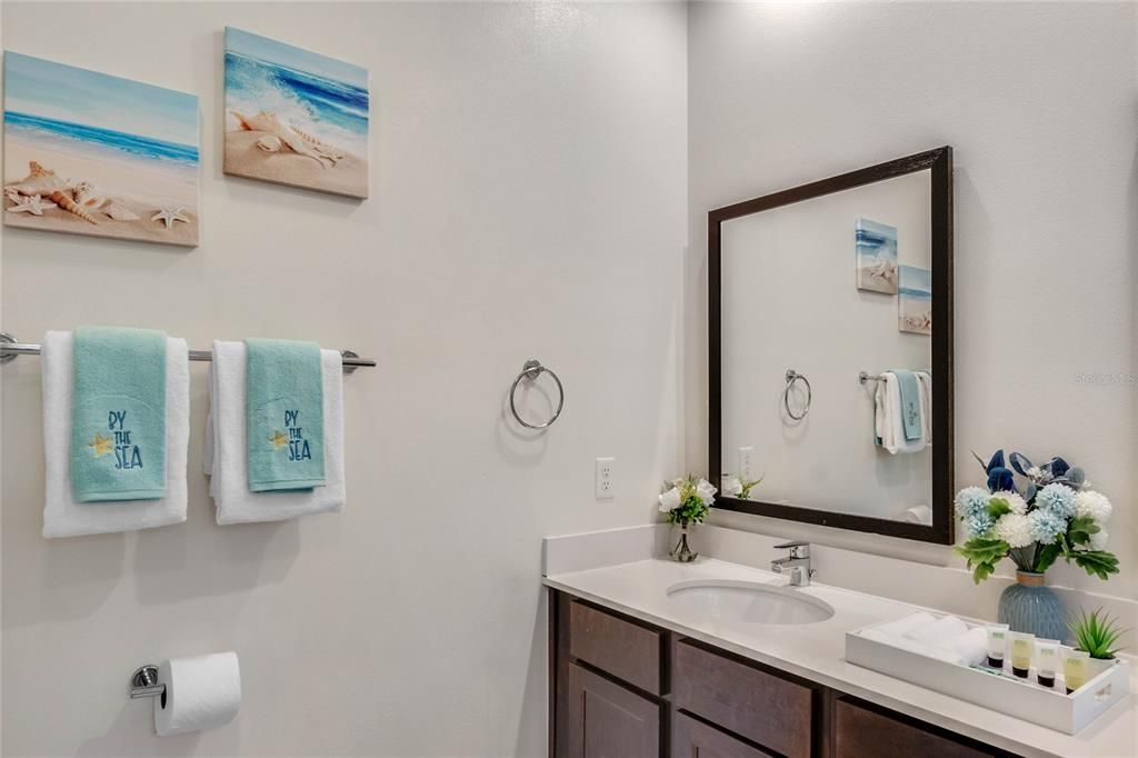 For Sale: $330,000 (3 beds, 2 baths, 1474 Square Feet)