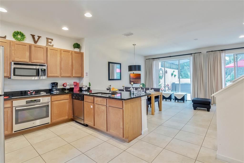For Sale: $330,000 (3 beds, 2 baths, 1474 Square Feet)