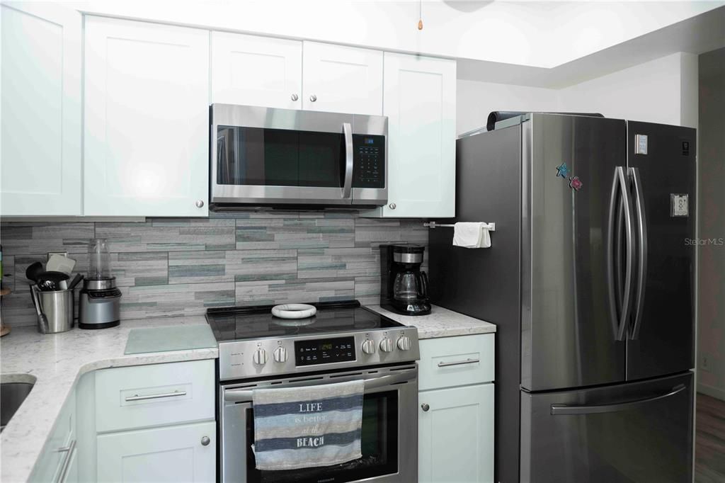 For Sale: $209,000 (3 beds, 2 baths, 1212 Square Feet)