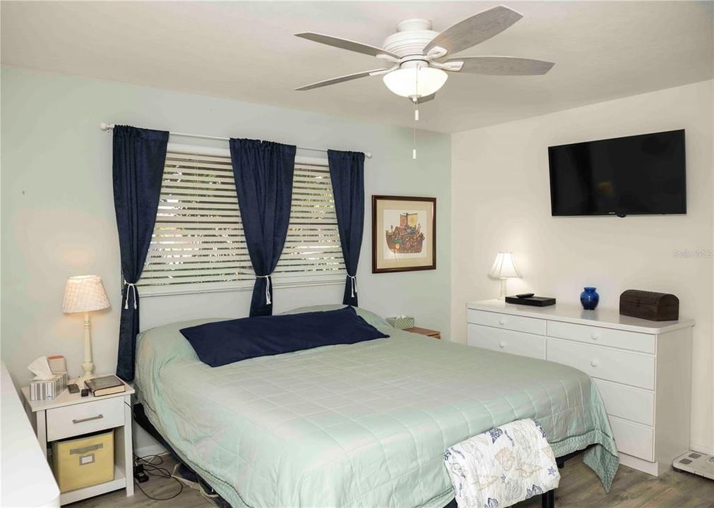 For Sale: $209,000 (3 beds, 2 baths, 1212 Square Feet)